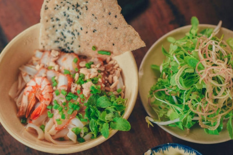 Cao Lau: The Dish That Encapsulates the Soul and History of Hoi An